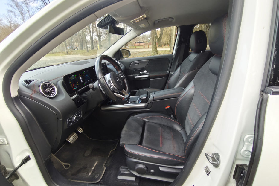 Продам Mercedes-Benz EQC  250 66.5 kWh (190 к.с.)  2021 года в Киеве