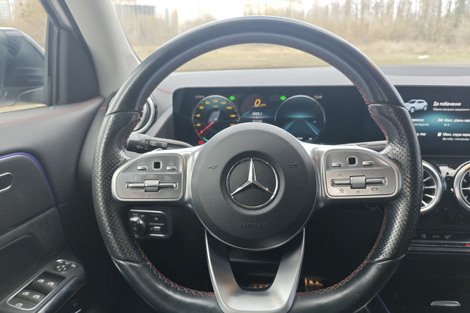 Продам Mercedes-Benz EQC  250 66.5 kWh (190 к.с.)  2021 года в Киеве