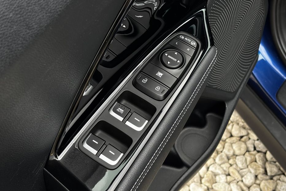 Продам Kia Niro 64 KW авто у Львові  2021 года в Львове