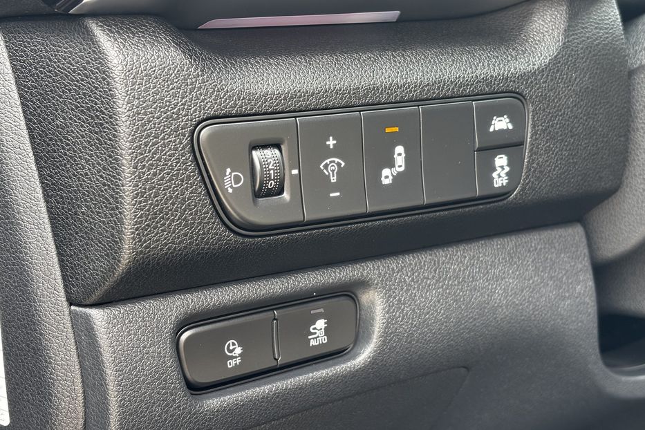 Продам Kia Niro 64 KW авто у Львові  2021 года в Львове