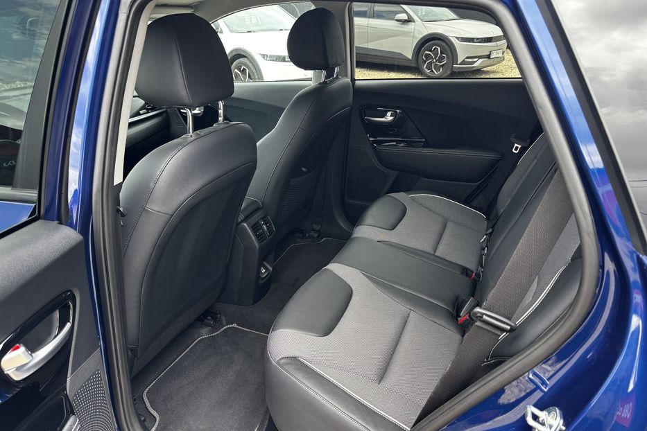 Продам Kia Niro 64 KW авто у Львові  2021 года в Львове