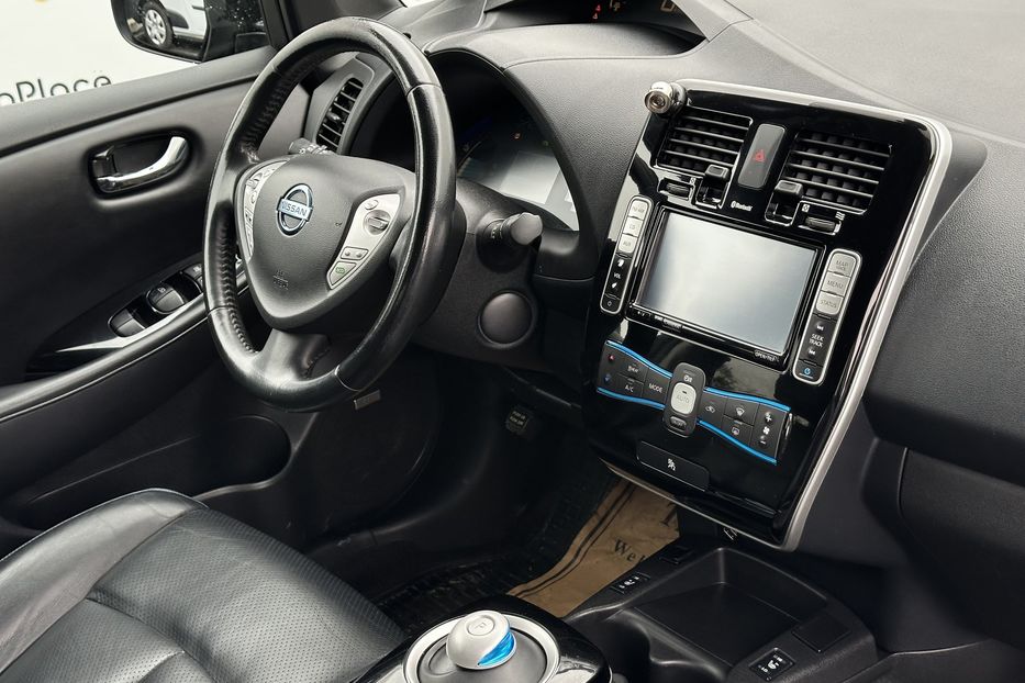 Продам Nissan Leaf 2015 года в Луцке
