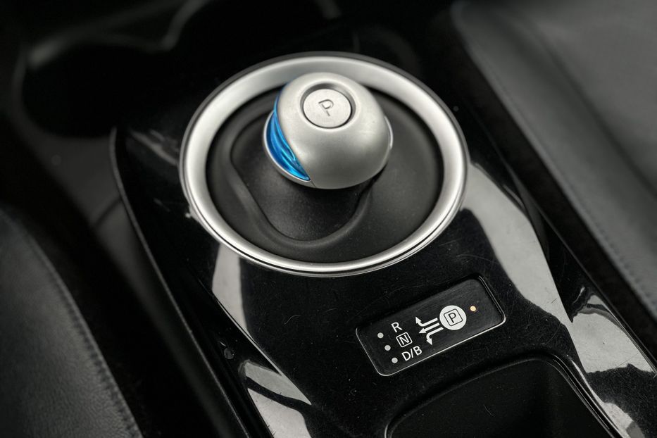 Продам Nissan Leaf 2015 года в Луцке