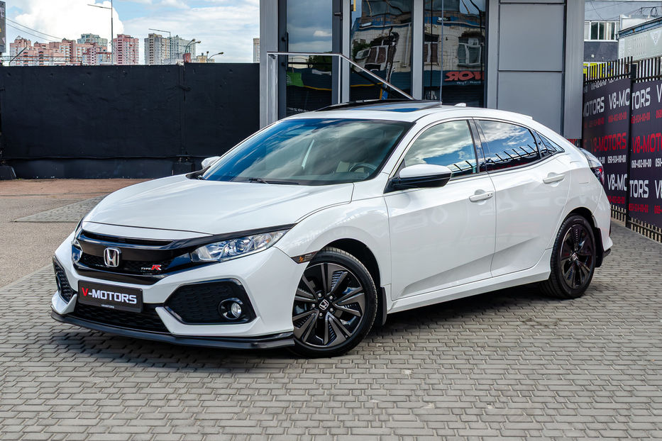 Продам Honda Civic 1.5 Turbo CVT 2018 года в Киеве