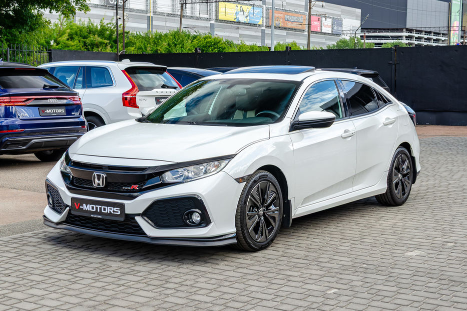 Продам Honda Civic 1.5 Turbo CVT 2018 года в Киеве