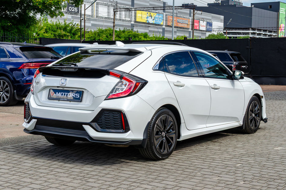 Продам Honda Civic 1.5 Turbo CVT 2018 года в Киеве