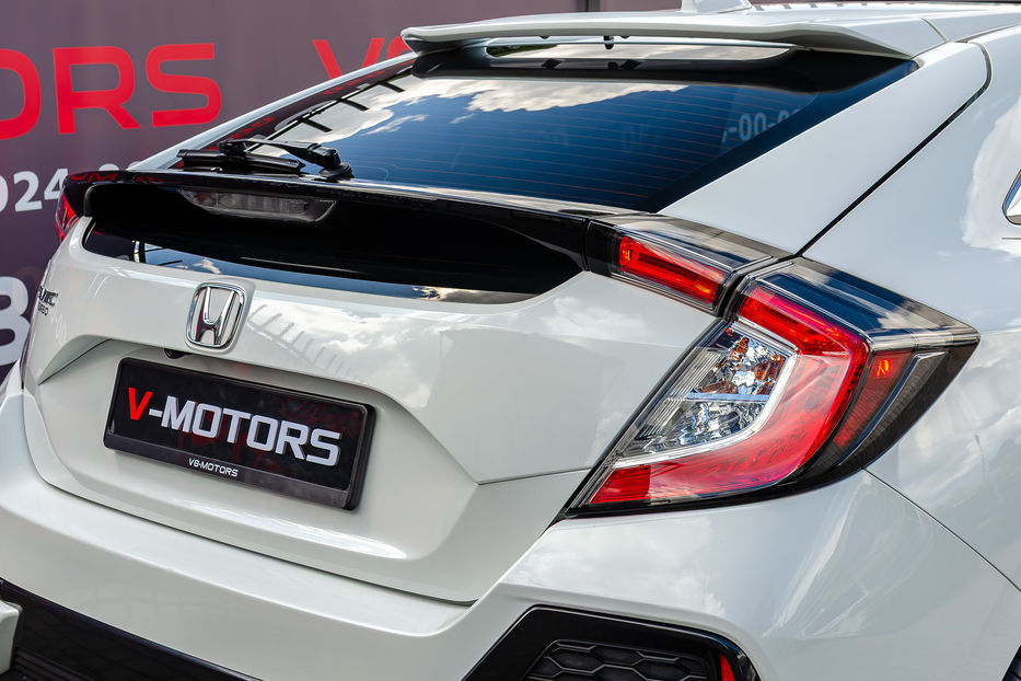 Продам Honda Civic 1.5 Turbo CVT 2018 года в Киеве