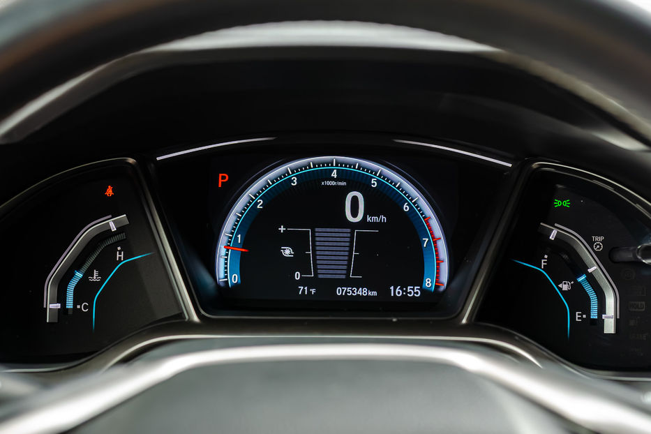 Продам Honda Civic 1.5 Turbo CVT 2018 года в Киеве