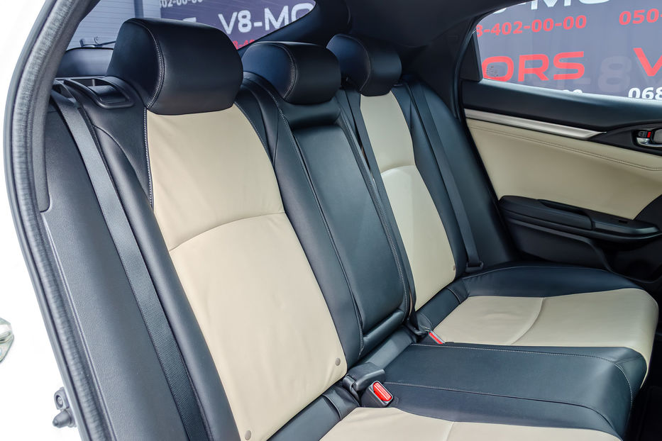 Продам Honda Civic 1.5 Turbo CVT 2018 года в Киеве