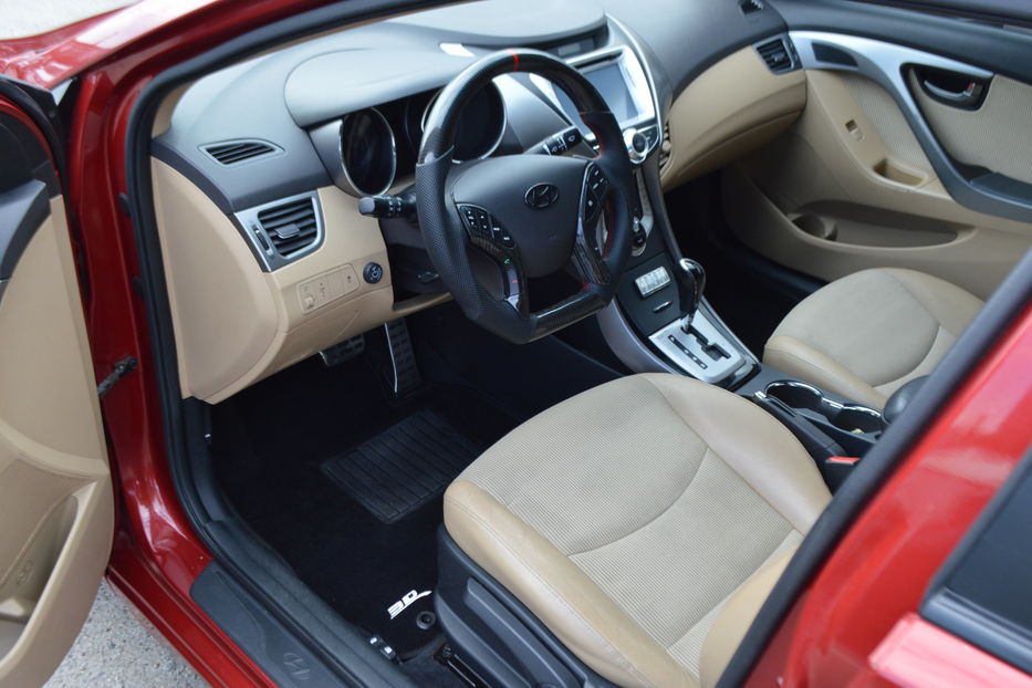 Продам Hyundai Elantra 2012 года в Одессе