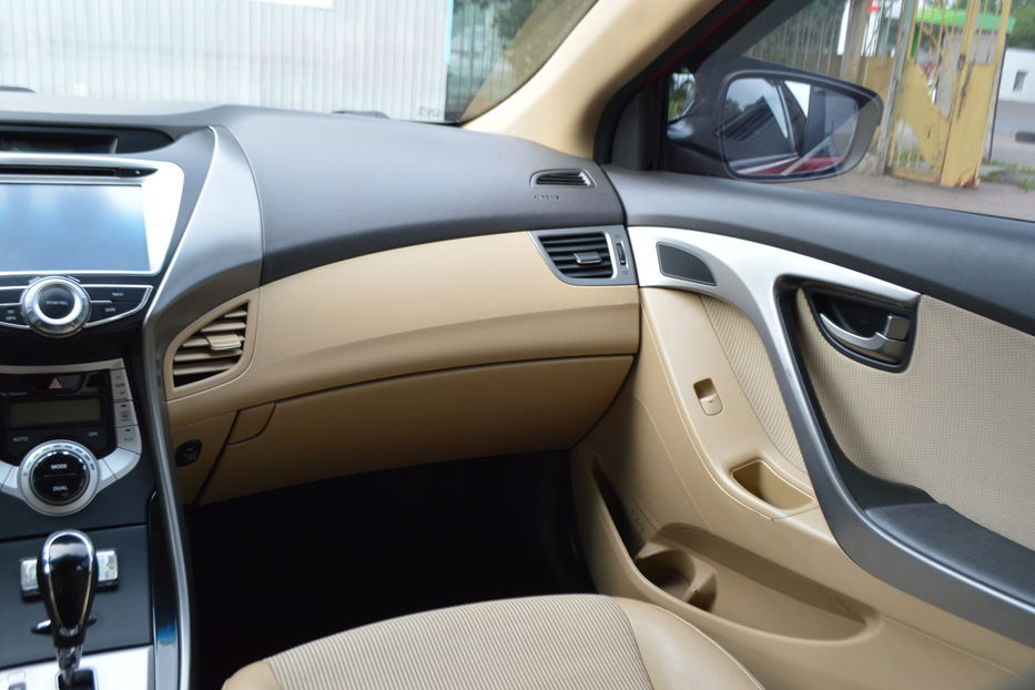Продам Hyundai Elantra 2012 года в Одессе