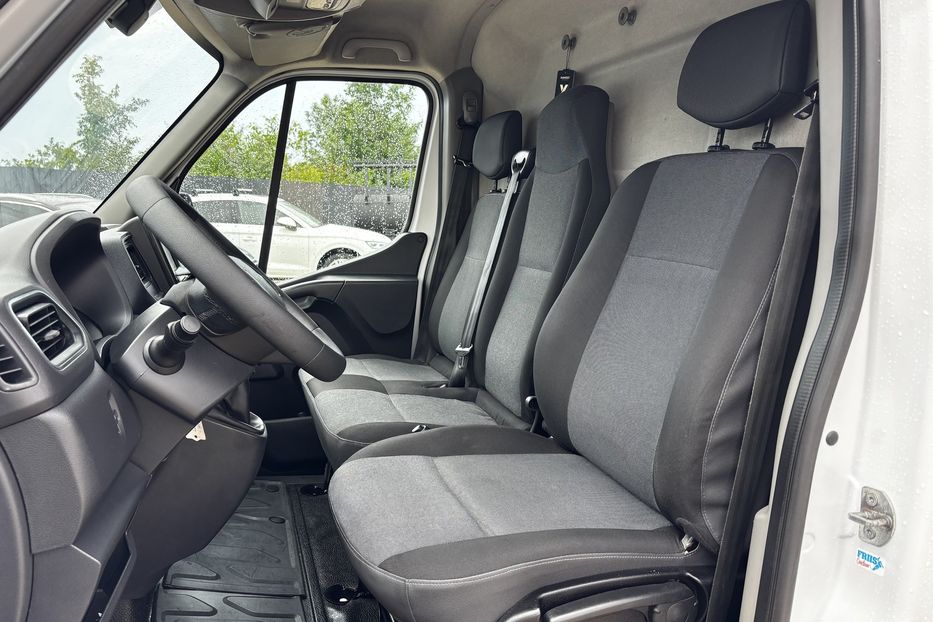 Продам Renault Master груз. L1H1 2020 года в Львове