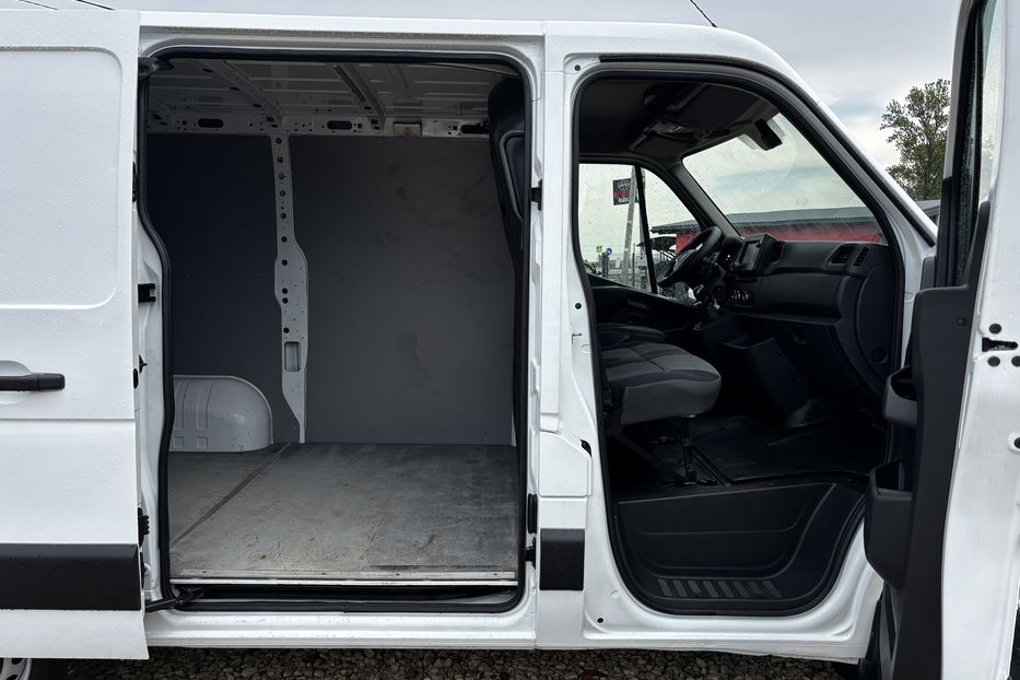 Продам Renault Master груз. L1H1 2020 года в Львове