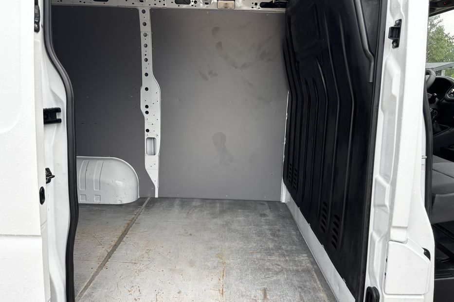 Продам Renault Master груз. L1H1 2020 года в Львове