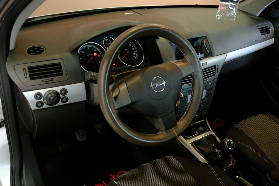Продам Opel Astra H 2006 года в Одессе