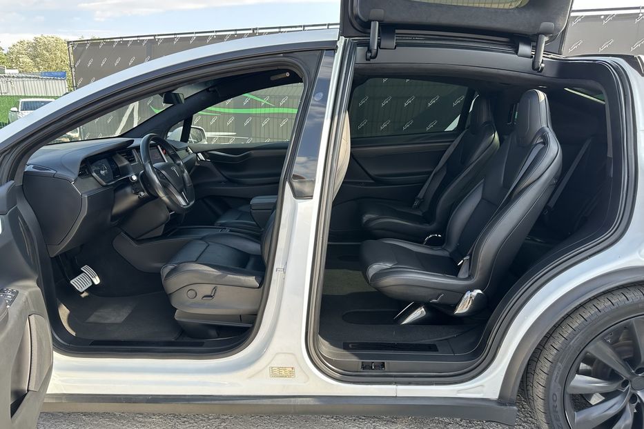 Продам Tesla Model X P100D Ludicros 2019 года в Киеве