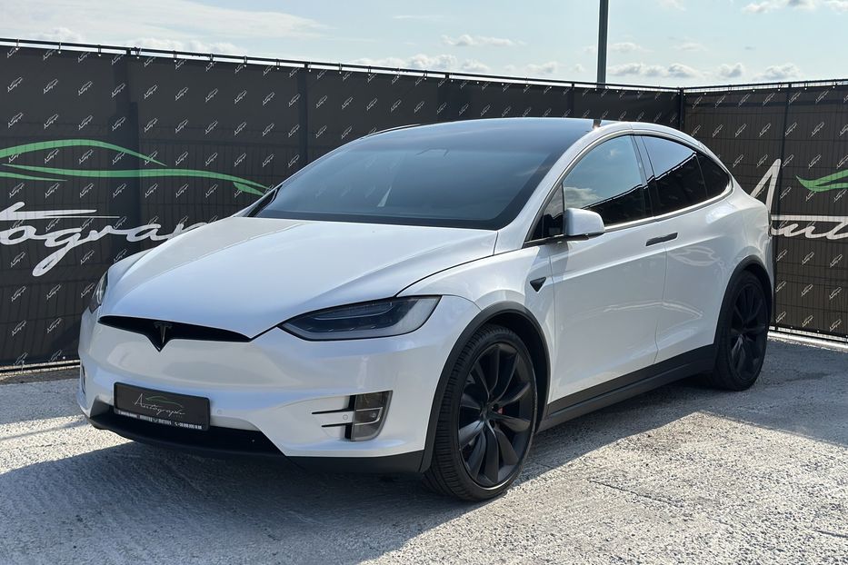 Продам Tesla Model X P100D Ludicros 2019 года в Киеве