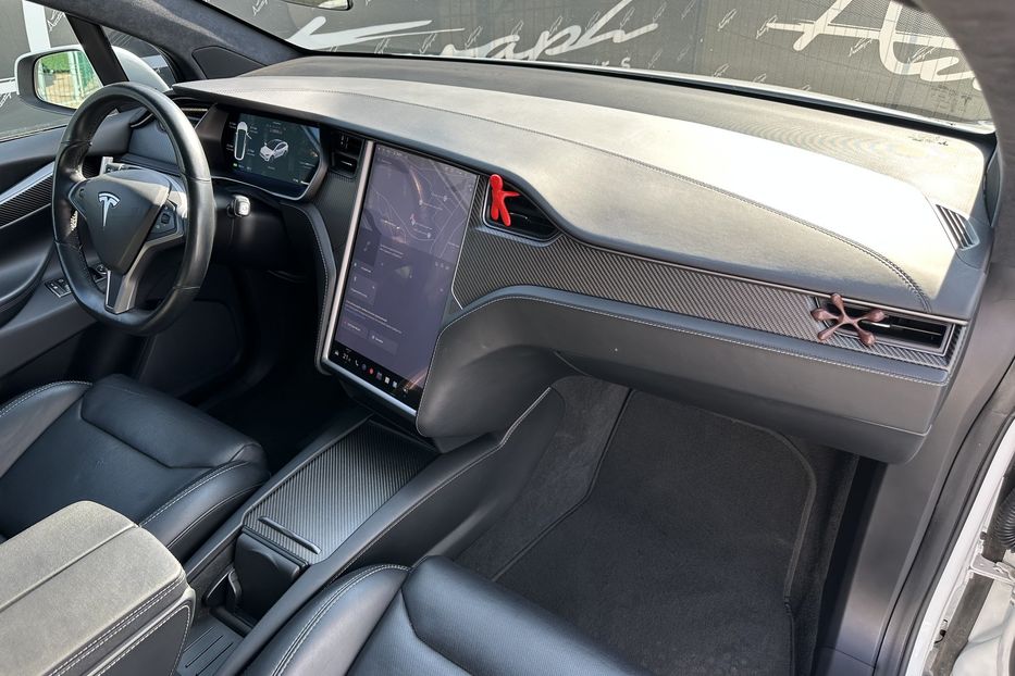 Продам Tesla Model X P100D Ludicros 2019 года в Киеве