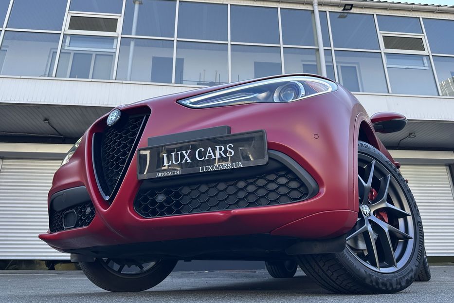 Продам Alfa Romeo Stelvio 2017 года в Киеве