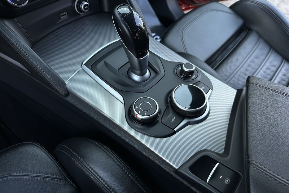 Продам Alfa Romeo Stelvio 2017 года в Киеве