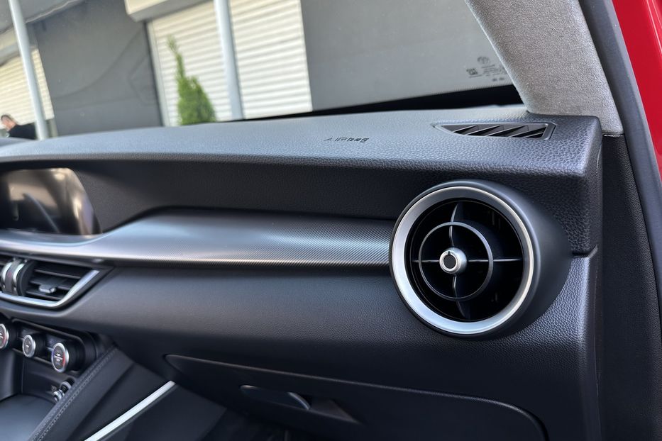 Продам Alfa Romeo Stelvio 2017 года в Киеве
