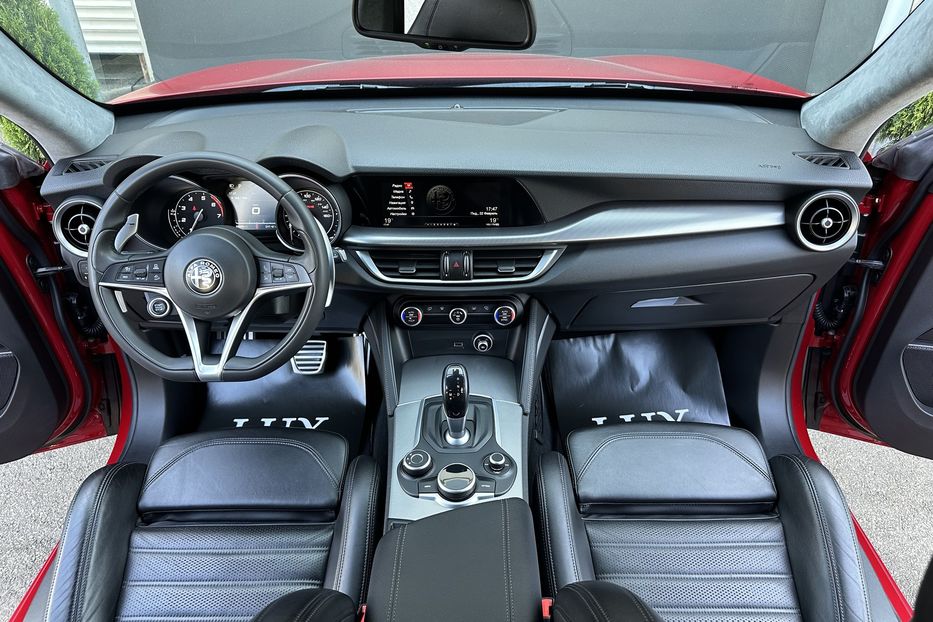 Продам Alfa Romeo Stelvio 2017 года в Киеве