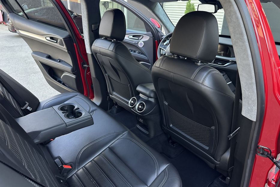 Продам Alfa Romeo Stelvio 2017 года в Киеве