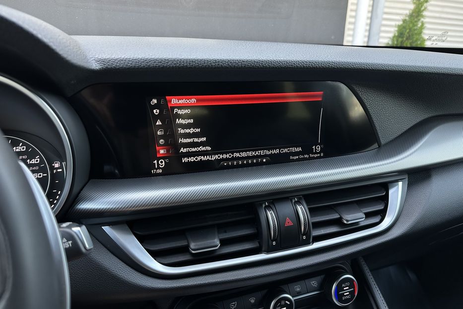 Продам Alfa Romeo Stelvio 2017 года в Киеве
