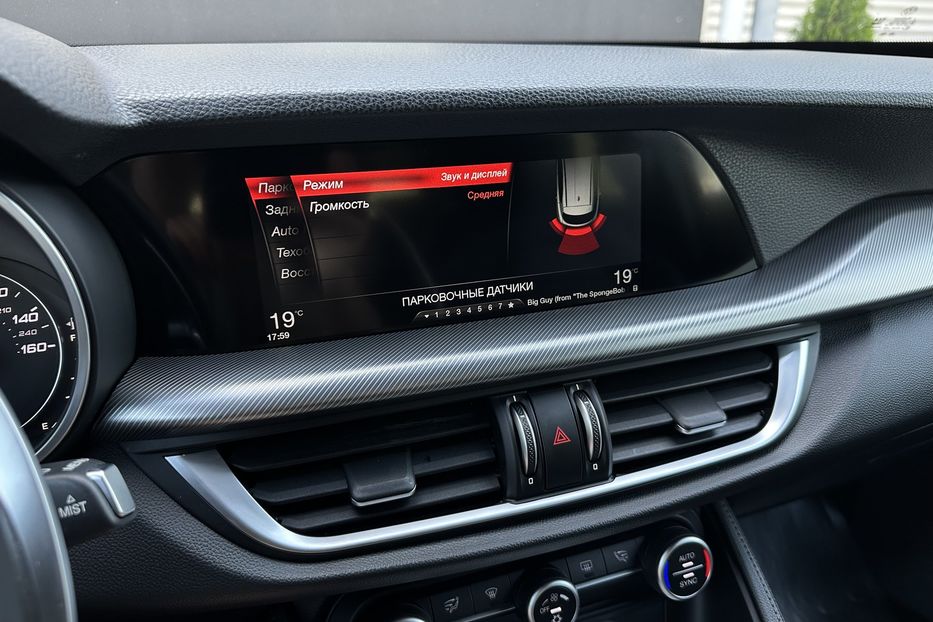 Продам Alfa Romeo Stelvio 2017 года в Киеве