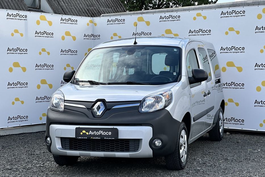 Продам Renault Kangoo пасс. 33 квт 2019 года в Луцке