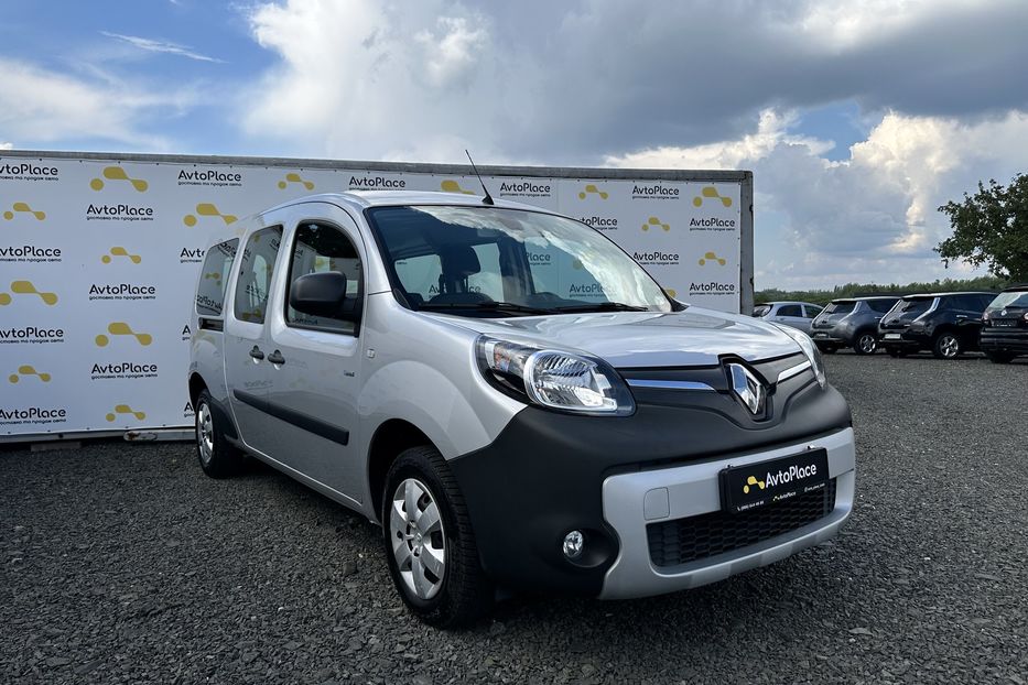 Продам Renault Kangoo пасс. 33 квт 2019 года в Луцке