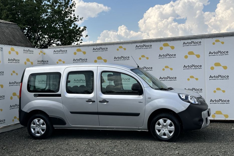 Продам Renault Kangoo пасс. 33 квт 2019 года в Луцке