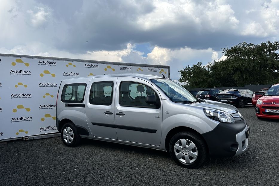 Продам Renault Kangoo пасс. 33 квт 2019 года в Луцке