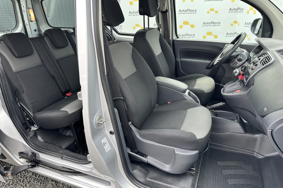 Продам Renault Kangoo пасс. 33 квт 2019 года в Луцке