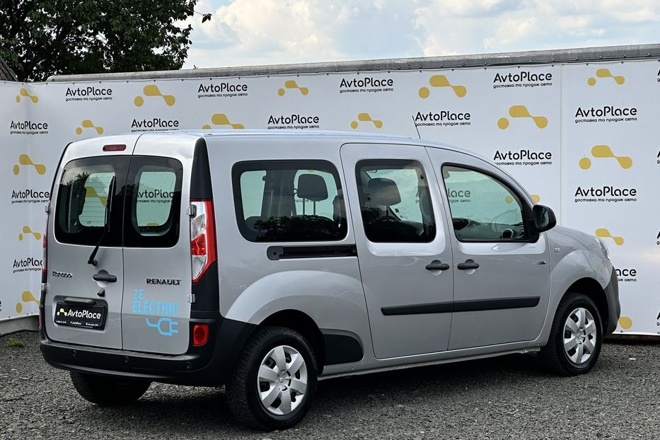 Продам Renault Kangoo пасс. 33 квт 2019 года в Луцке