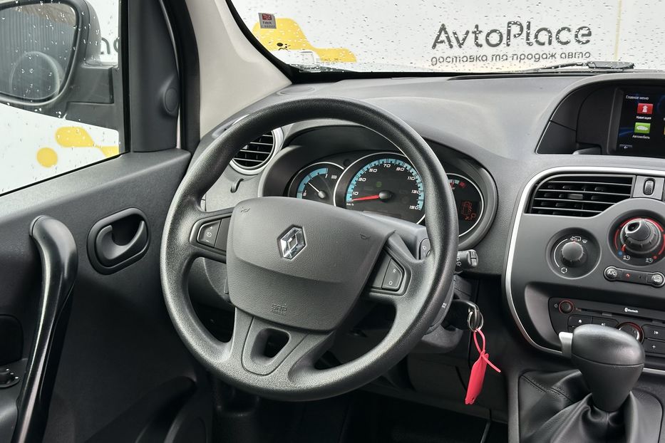 Продам Renault Kangoo пасс. 33 квт 2019 года в Луцке