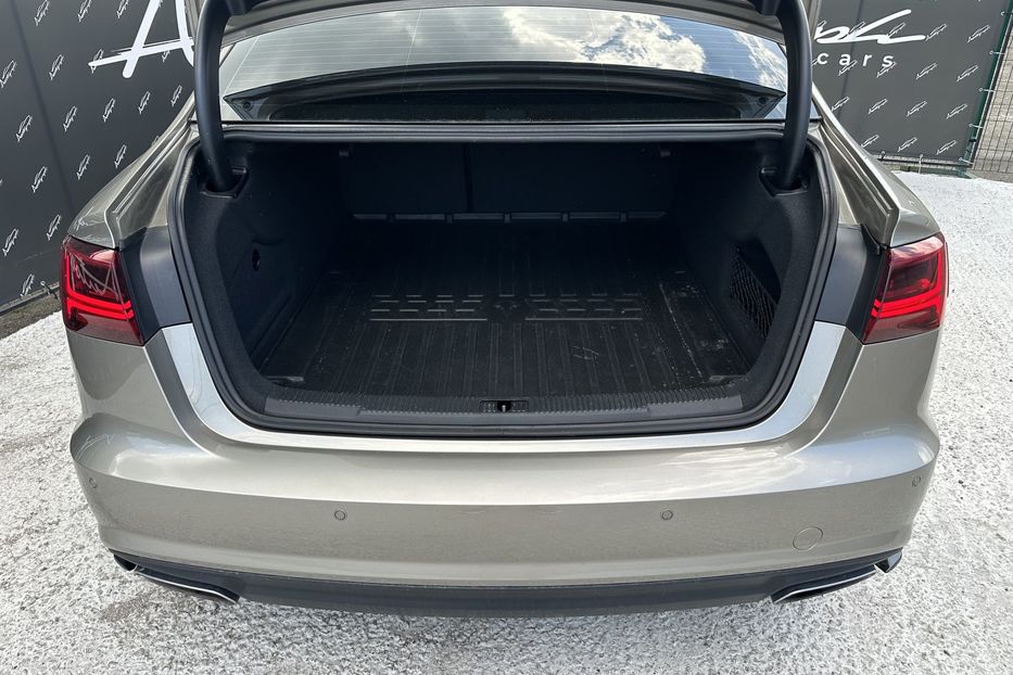 Продам Audi A6 2.0 TFSI 2017 года в Киеве