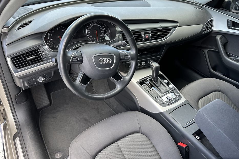 Продам Audi A6 2.0 TFSI 2017 года в Киеве