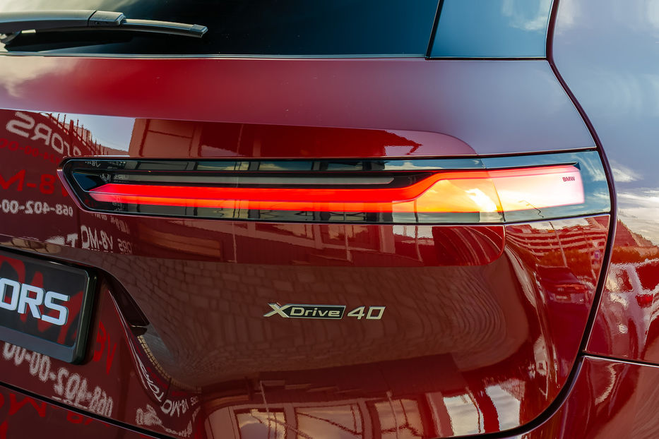 Продам BMW iX 40 Xdrive 2022 года в Киеве