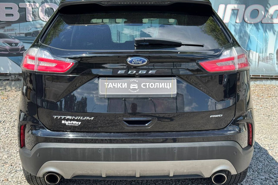 Продам Ford Edge Titanium 2022 года в Киеве