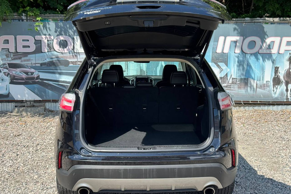 Продам Ford Edge Titanium 2022 года в Киеве