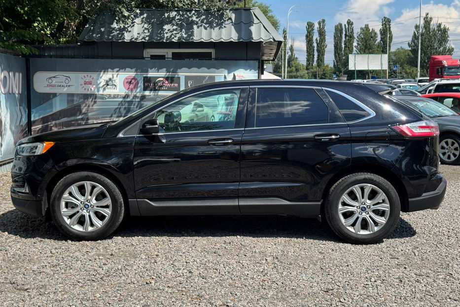 Продам Ford Edge Titanium 2022 года в Киеве