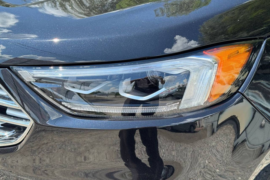 Продам Ford Edge Titanium 2022 года в Киеве
