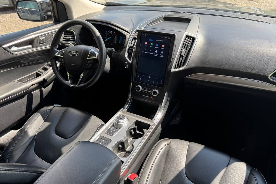 Продам Ford Edge Titanium 2022 года в Киеве