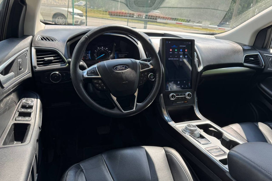 Продам Ford Edge Titanium 2022 года в Киеве