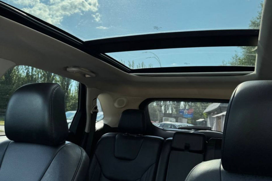 Продам Ford Edge Titanium 2022 года в Киеве