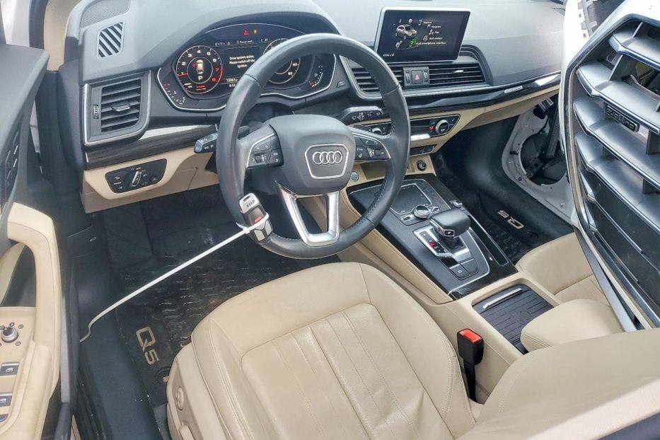 Продам Audi Q5  Premium Plus 9983 2019 года в Львове
