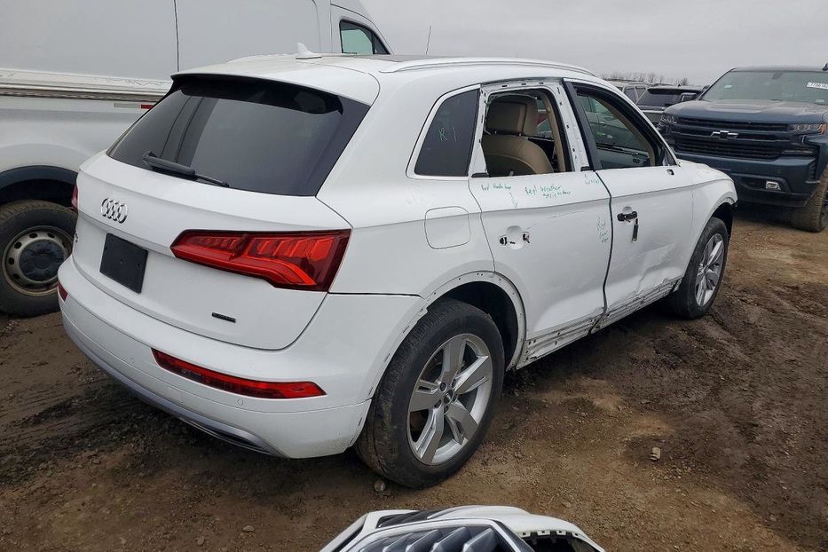 Продам Audi Q5  Premium Plus 9983 2019 года в Львове
