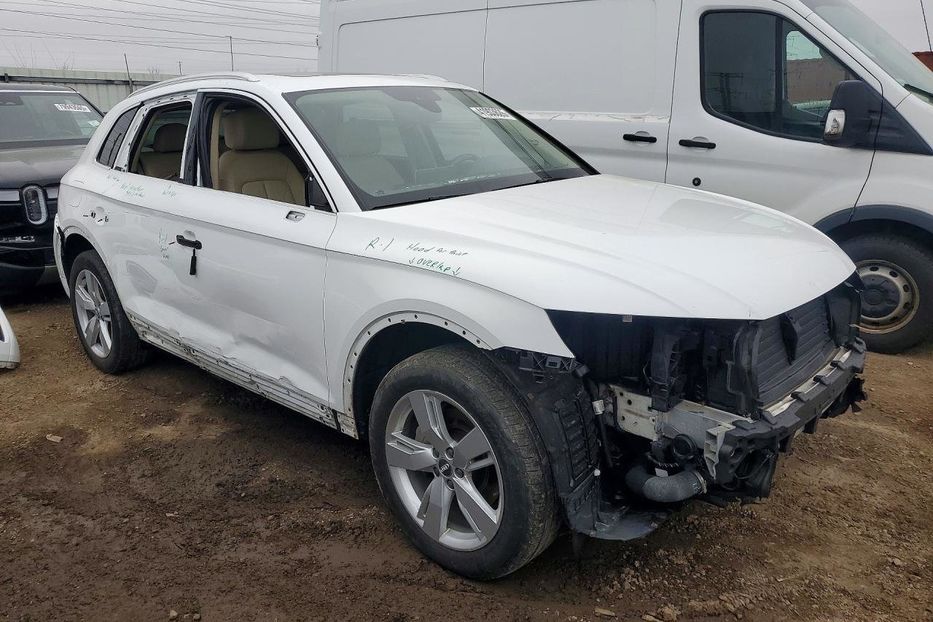 Продам Audi Q5  Premium Plus 9983 2019 года в Львове