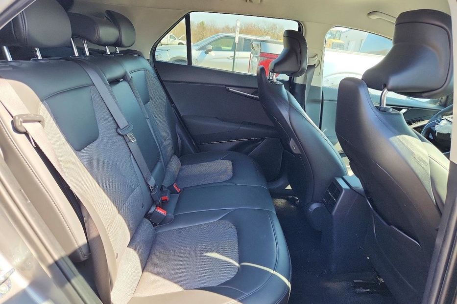 Продам Kia Niro  Wind 7786 2024 года в Львове